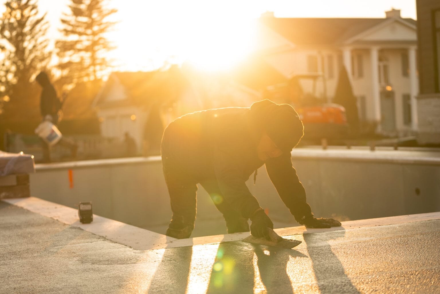 Installation Béton | Béton Estampé, Piscine Creusée, Patio en béton photo 5